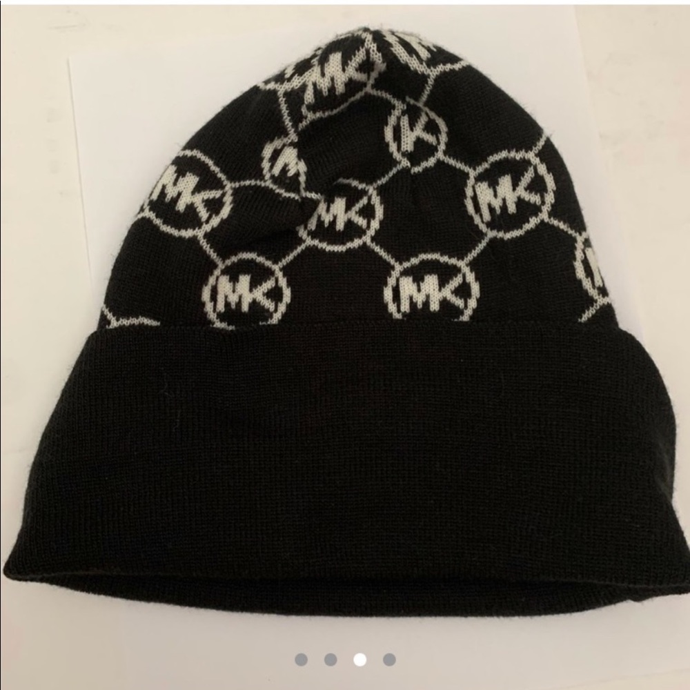 Michael kors beanie
